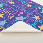 Couverture Sherpa Nom tortue motif bleu rose aqua corail (3/4)