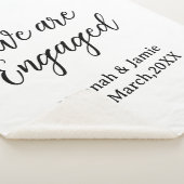 Couverture Sherpa Nous sommes fiancés nom date calligraphiestylé (3/4)