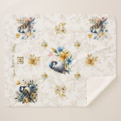 Couverture Sherpa Oiseaux bleus personnalisés et fleurs d'or (Devant (Horizontal))