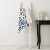 Couverture Sherpa Ornement floral : Motif arabe traditionnel. (En situation)