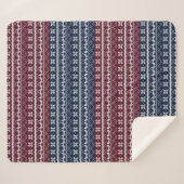 Couverture Sherpa Ornement scandinave sur un bleu bordeaux (Devant (Horizontal))