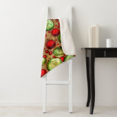 Couverture Sherpa Ornements Rouges et Verts (En situation)