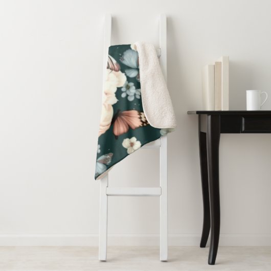 Couverture Sherpa Papillons et fleurs (En situation)