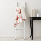Couverture Sherpa Papillons roses rouges (En situation)