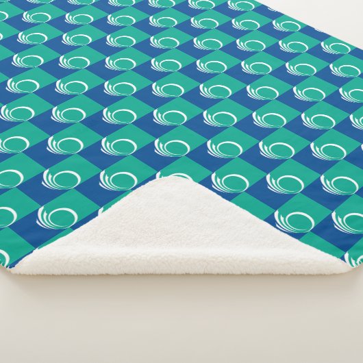 Couverture Sherpa Patriotic Sherpa Blanket with flag of Ottawa (3/4)