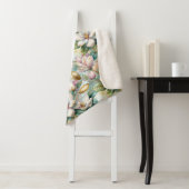 Couverture Sherpa Pattern Elegant Magnolia Flowers (En situation)