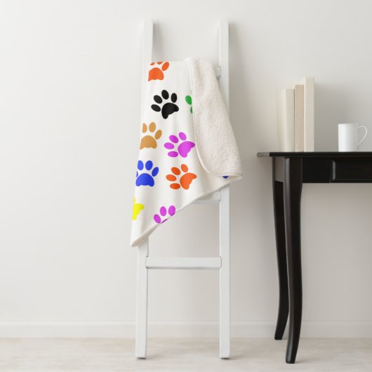 Couverture Sherpa Paws colorés (En situation)