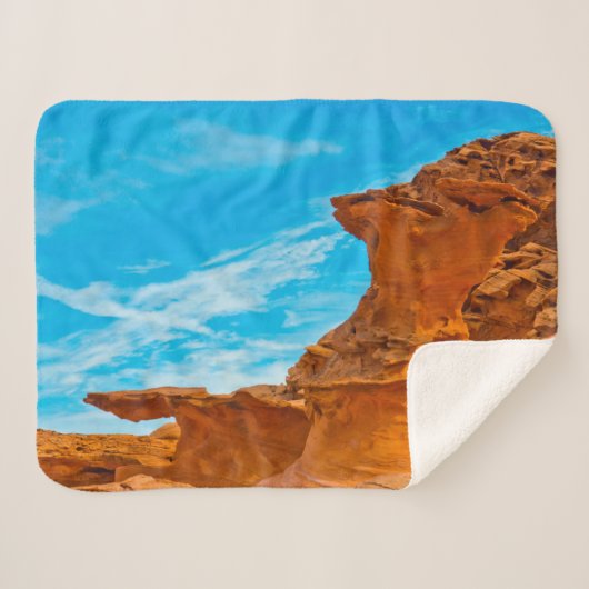 Couverture Sherpa Petite Finlande Red Rock Sculptures (Devant (Horizontal))