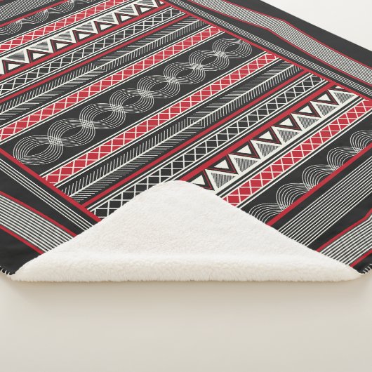 Couverture Sherpa Phaistos Ritual: Minoan Black & Red Sherpa Blanket (3/4)