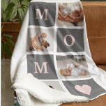 Couverture Sherpa Photo de collection moderne Best Mom Pink & Grey C<br><div class="desc">Ce cadre photo de collage moderne fait pour un cadeau parfait pour une maman spéciale dans votre vie. Le cadre est conçu dans des tons roses et gris, ce qui lui donne un aspect design et contemporain qui ne manquera pas de compléter le décor de la maison. Le cadre de...</div>