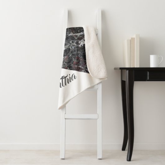 Couverture Sherpa Pierre de marbre gris foncé (En situation)