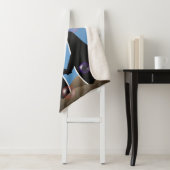 Couverture Sherpa pingouins tenant des palmes observant des bulles (En situation)