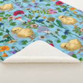 Couverture Sherpa Poulets et fleurs sauvages sur le bleu bébé (3/4)