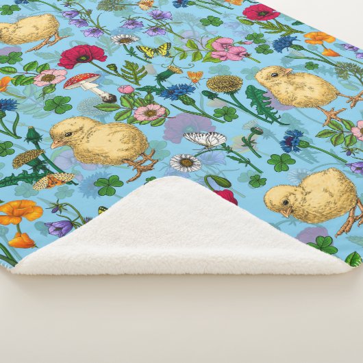 Couverture Sherpa Poulets et fleurs sauvages sur le bleu bébé (3/4)