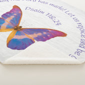 Couverture Sherpa Psaume 118:24 et papillon aquarelle (3/4)