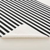 Couverture Sherpa Rayures Classiques Noir et Blanc (3/4)