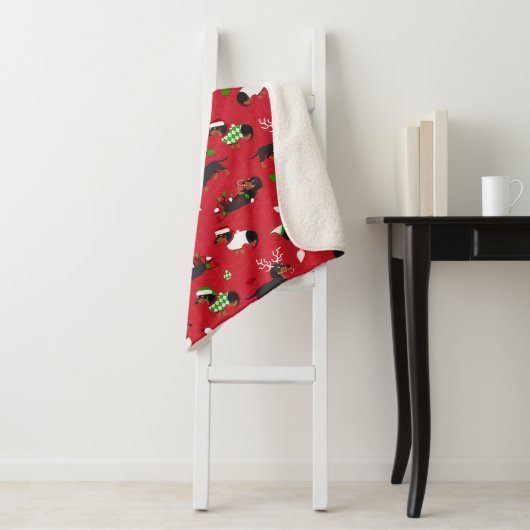 Couverture Sherpa Red Dachshunds de Noël (En situation)