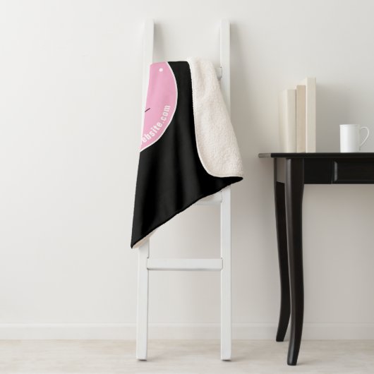 Couverture Sherpa Remplacement et modification faciles du logo | Ros (En situation)