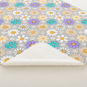 Couverture Sherpa Retro Daisy Motif Simple.01. Gray BG (3/4)