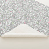Couverture Sherpa Rhombus gris, vert, rose sur un blanc (3/4)