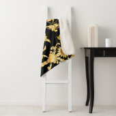 Couverture Sherpa Rococo baroque, motif floral victorien. (En situation)