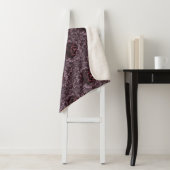 Couverture Sherpa Rose Mandala (En situation)