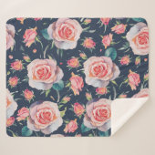 Couverture Sherpa Roses et Rosebuds : Floral Seamless. (Devant (Horizontal))