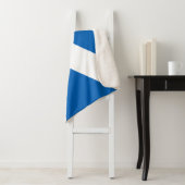 Couverture Sherpa Saltire ~ Drapeau de l'Ecosse Sherpa Blanket (En situation)