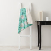 Couverture Sherpa Sand Dollars Pattern Turquoise Coastal Home (En situation)
