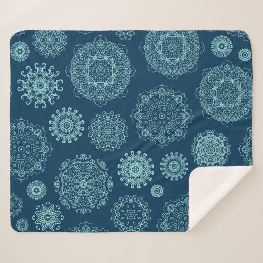 Couverture Sherpa Seamless pattern with laced snowflakespattern,arab (Devant (Horizontal))