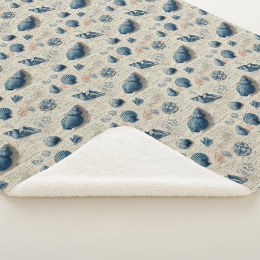 Couverture Sherpa Seashells On French Script Parchment (3/4)