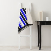 Couverture Sherpa SlipperyJoe's Gay Leather Pride drapeau royal noir (En situation)