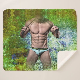 Couverture Sherpa SlipperyJoe's homme adulte très musclé torse nu 