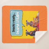 Couverture Sherpa Snacks Ready, Drama Steady (Devant (Horizontal))