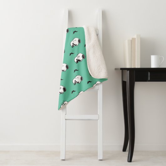 Couverture Sherpa Snoopy Moustaches et Motif Turquoise (En situation)