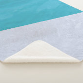 Couverture Sherpa Sol gris vide à côté de la piscine (3/4)