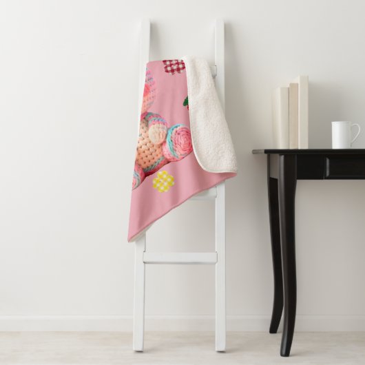 Couverture Sherpa Sweet Crochet Bunny (En situation)
