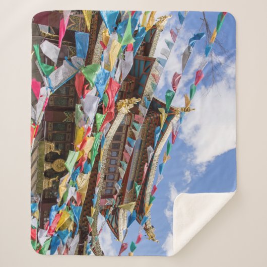 Couverture Sherpa Temple tibétain avec drapeaux de prière - Yunnan, (Devant)