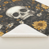 Couverture Sherpa Tête de mort avec fleurs (3/4)