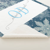Couverture Sherpa Tirrinia Snowflake Motif avec noms et monogramme (3/4)