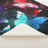 Couverture Sherpa Trois papillons brillants sur l'arrière - plan de (3/4)