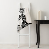 Couverture Sherpa Tropiques Noires et Blancs : Nature Silhouettée (En situation)