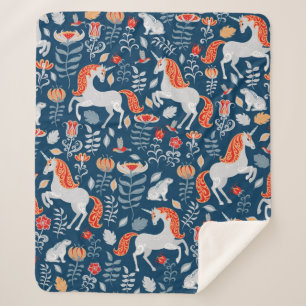 Couverture Sherpa Unicornes, lapins, oiseaux, fleurs sur fond bleu