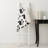 Couverture Sherpa Vache Couverture-Noire et blanche à Sherpa (En situation)