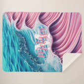 Couverture Sherpa Vague rose s'écrasant sur le rivage Monogramme (Devant (Horizontal))