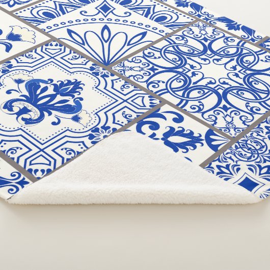 Couverture Sherpa Victorian Majolica : Patchwork Tile Motif. (3/4)