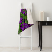 Couverture Sherpa Vigne de Clematis pourpre (En situation)