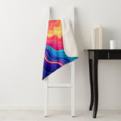 Couverture Sherpa Vivid Waves: Abstract Neon Energy Flow Art (En situation)