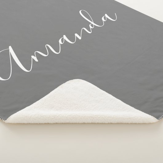 Couverture Sherpa Votre nom | Élégant script blanc sur gris (3/4)