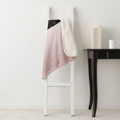 Couverture Sherpa Votre nom | Ombre Rose mince et bandes blanches (En situation)